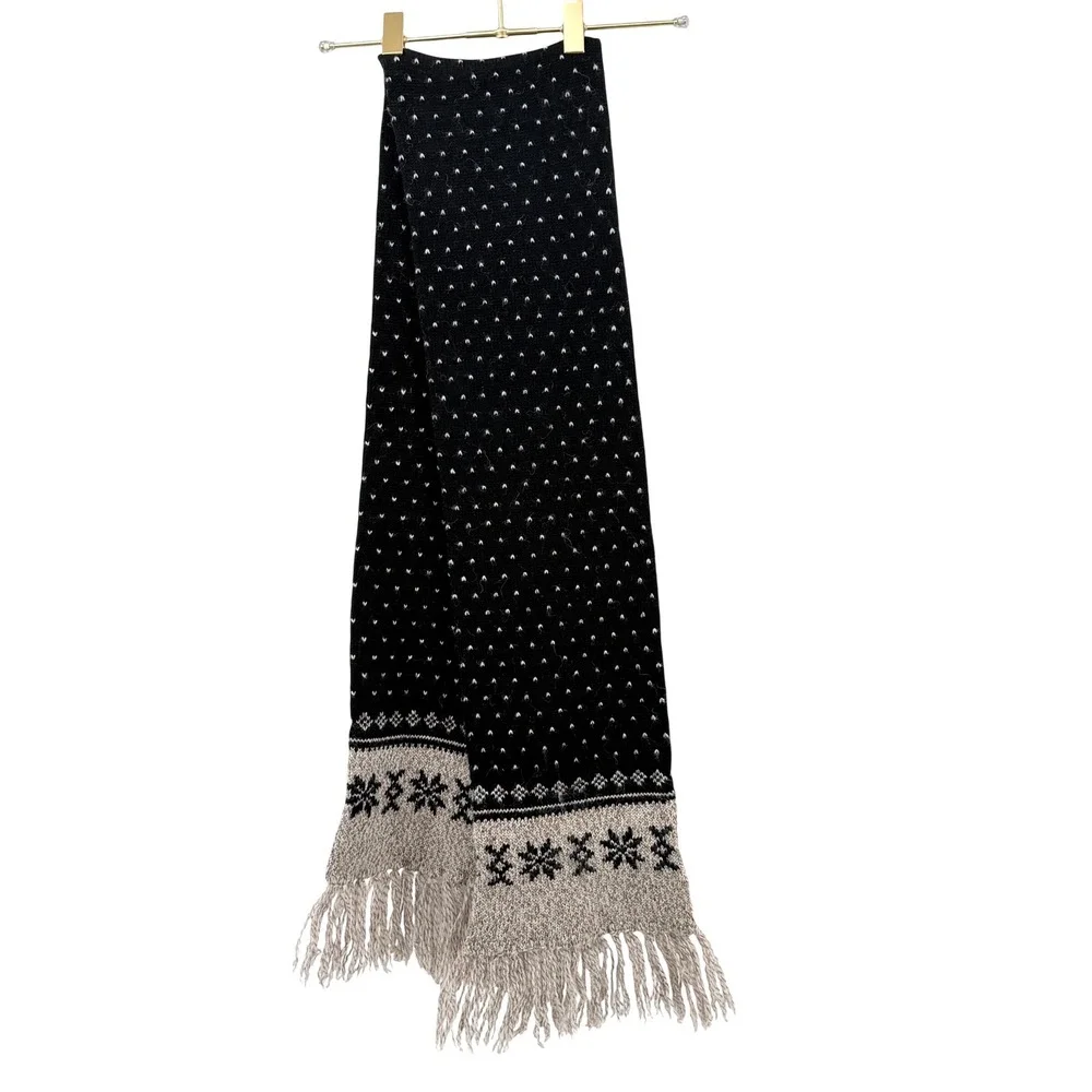 Wool Scarf Unisex OS Black Fair Isle Snowflake Wool Blend Fringe Winter